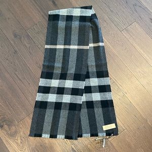 NWT Authentic Burberry Scarf